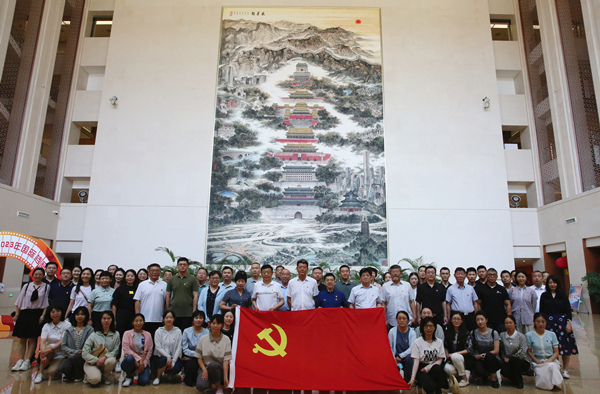 985c19510b3eeda80afc8e5eb6916b8_副本.jpg